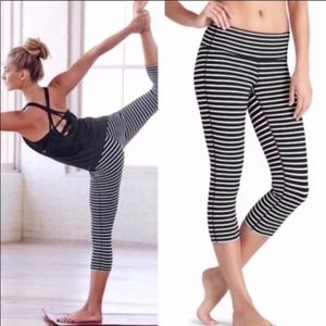 ATHLETA Striped Chaturanga Crop S and M